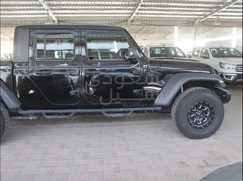 2021 جييب جلادياتور سبورت