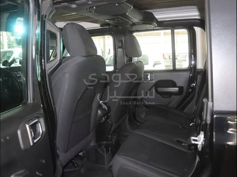 2021 جييب جلادياتور سبورت