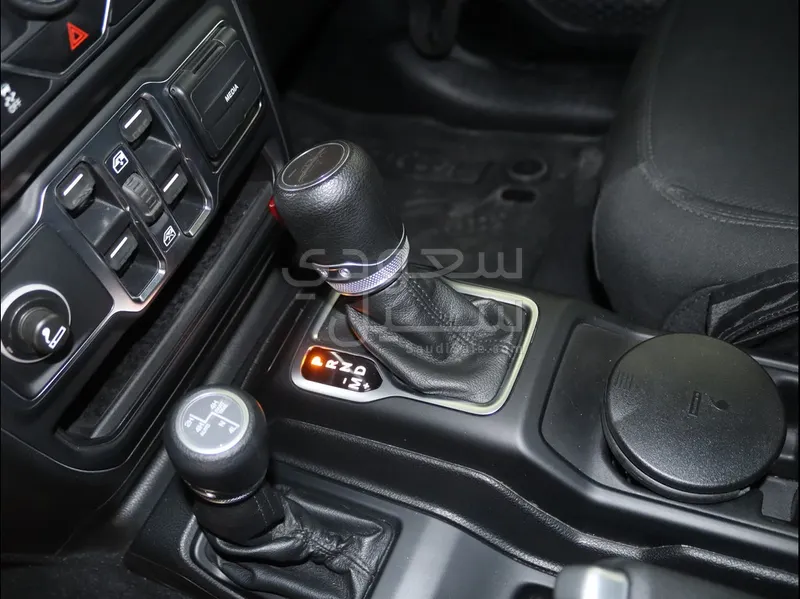 2021 جييب جلادياتور سبورت