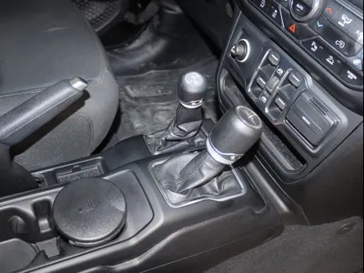 2021 جييب جلادياتور سبورت