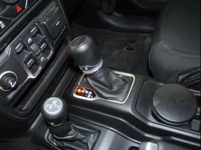 2021 جييب جلادياتور سبورت