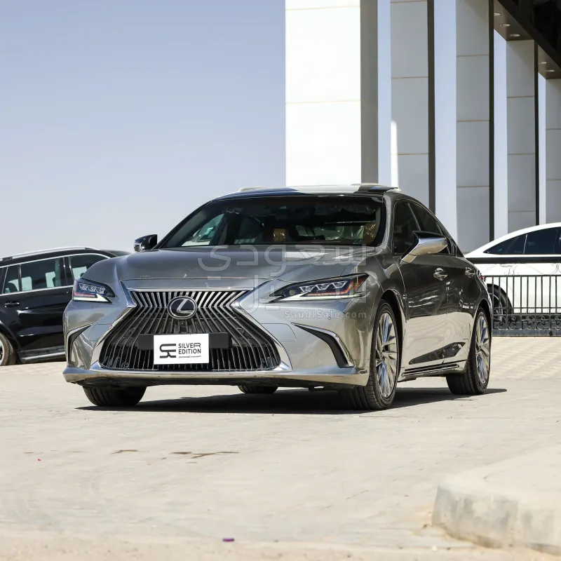 2019 لكزس إي إس 350