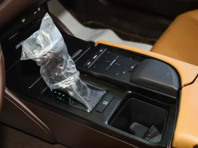 2019 لكزس إي إس 350