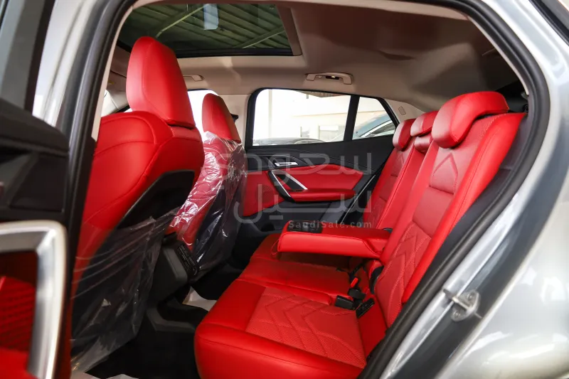 2026 بي ام دبليو الفئة اكس 2