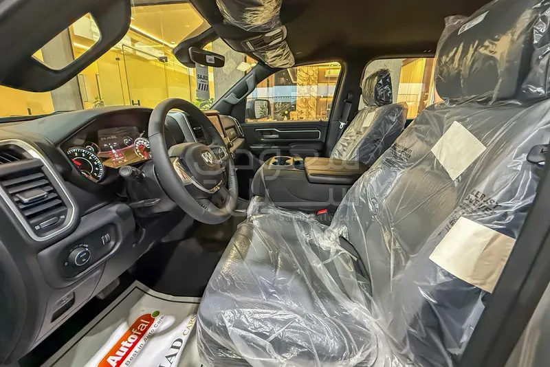 2025 دودج رام 1500 بيج هورن