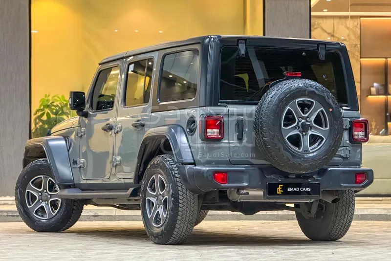 2023 جييب رانجلر سبورت