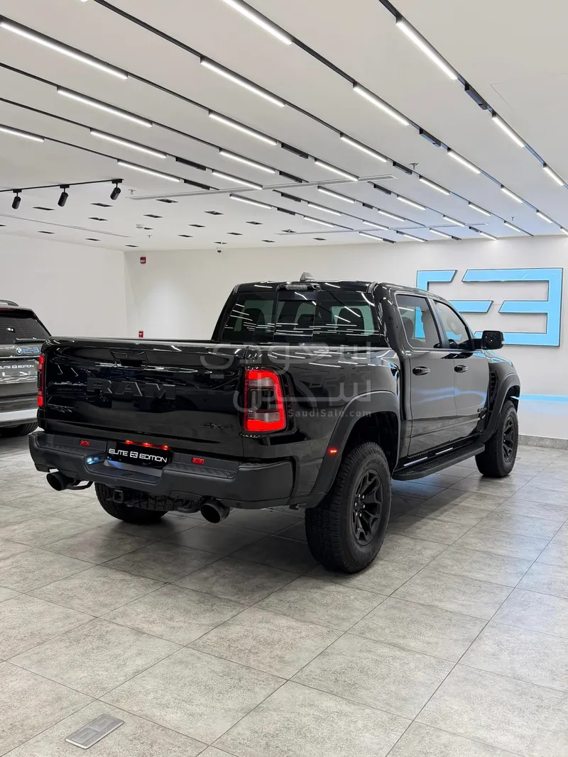 2022 دودج رام تي ار اكس