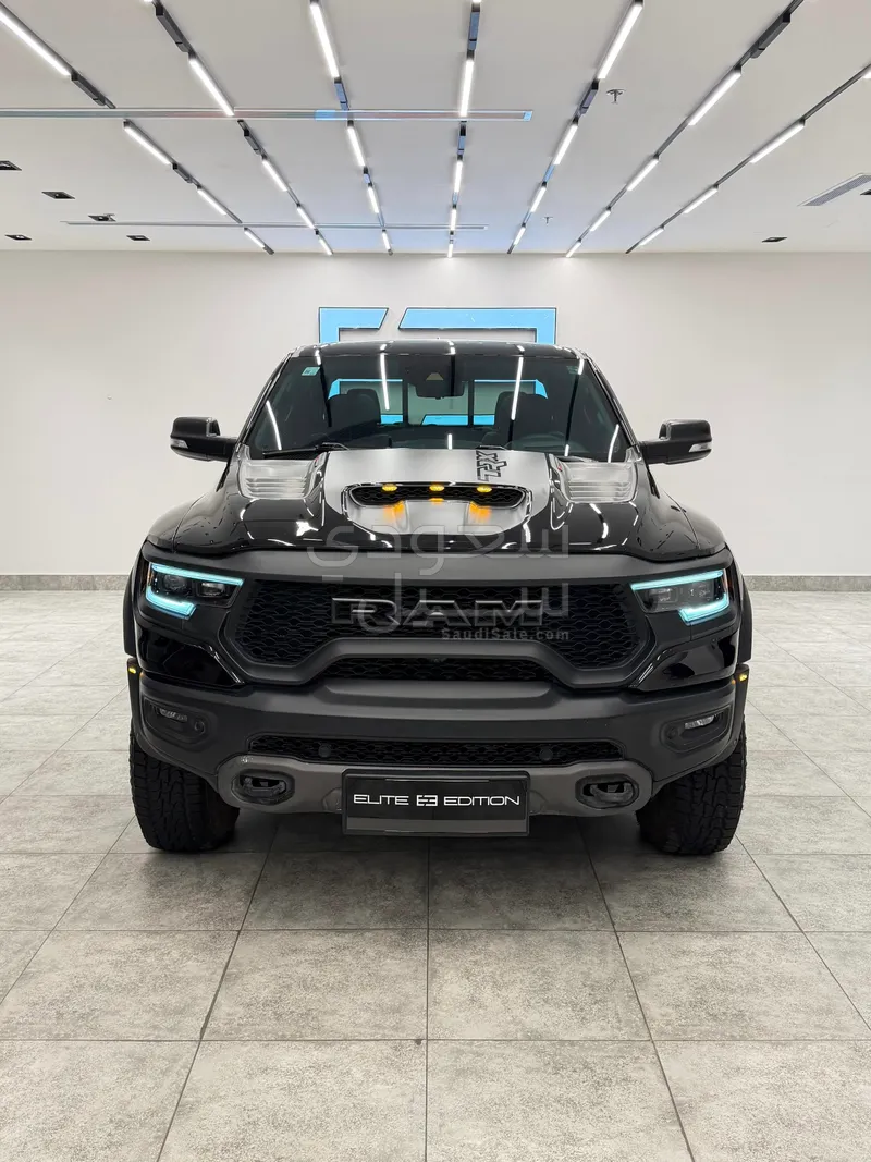 2022 دودج رام تي ار اكس