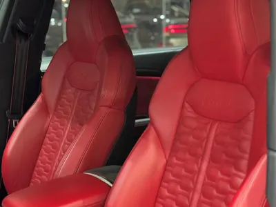 2022 اودي كيو 8 أر إس