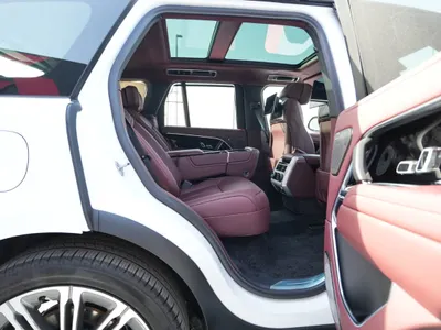 2026 لاند روفر رينج روفر اوتوبيوغرافي