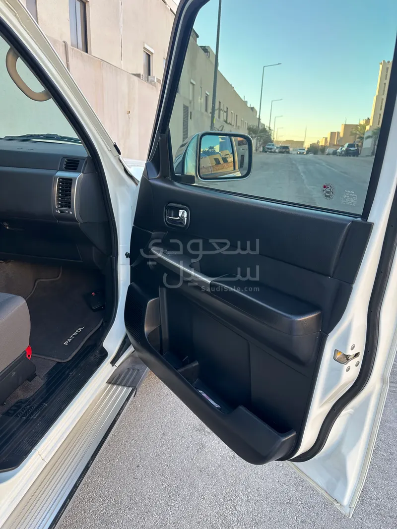 2022 نيسان باترول سفاري