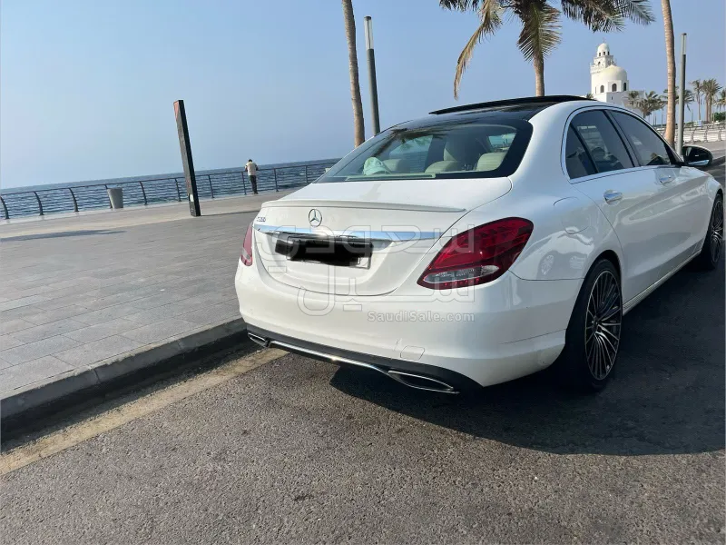 2016 مرسيدس - بنز سي 300