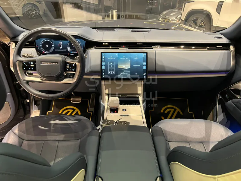 2025 لاند روفر رينج روفر اس في اوتوبيوغرافي