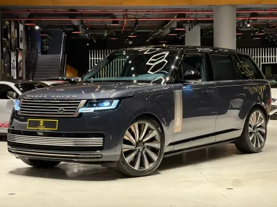 2025 لاند روفر رينج روفر اس في اوتوبيوغرافي