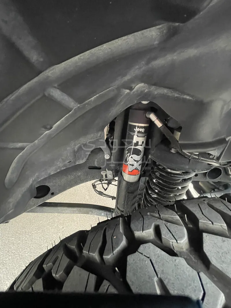 2021 جييب جلادياتور ساند رانر