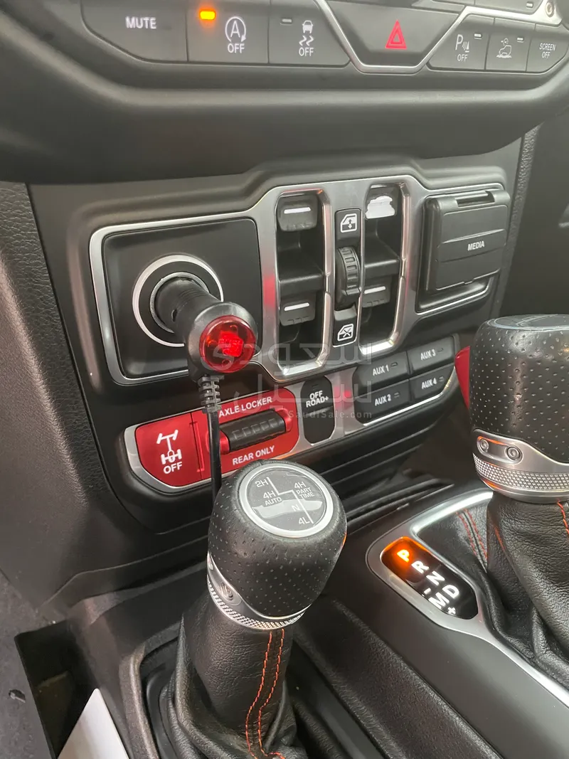 2021 جييب جلادياتور ساند رانر