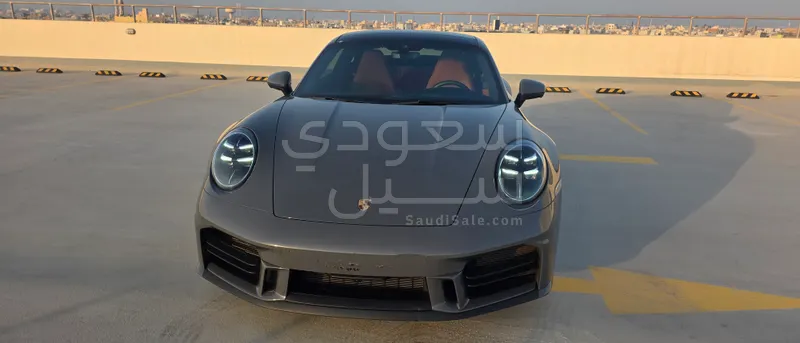 2025 بورش 911 كاريرا