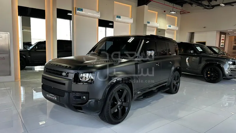 2025 لاند روفر ديفيندر اكس داينمك