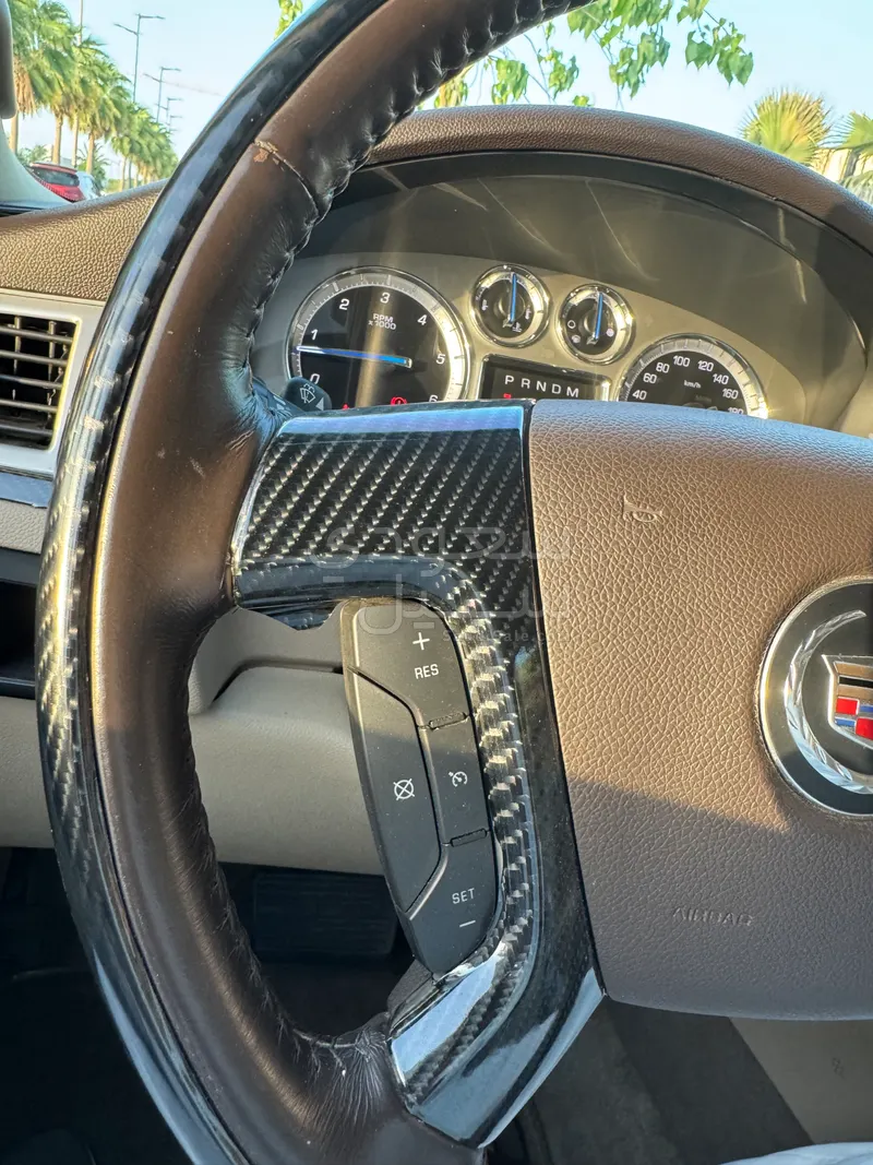 2014 كاديلاك اسكاليد سبورت