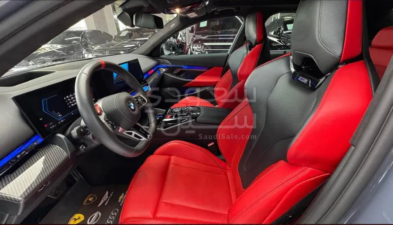 2025 بي ام دبليو الفئة ام إم 5