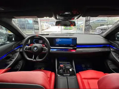 2025 بي ام دبليو الفئة ام إم 5