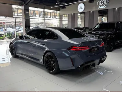 2025 بي ام دبليو الفئة ام إم 5