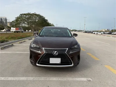 2018 لكزس إن إكس 300