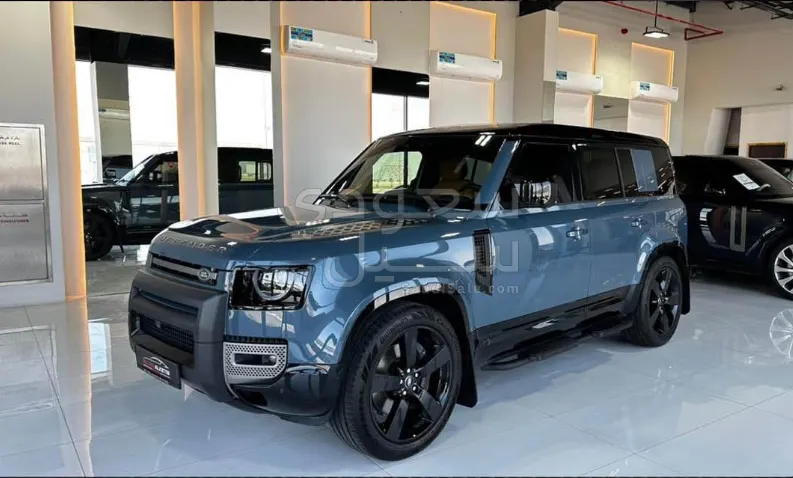 2025 لاند روفر ديفيندر 110