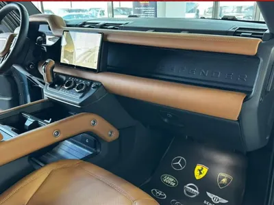 2025 لاند روفر ديفيندر 110