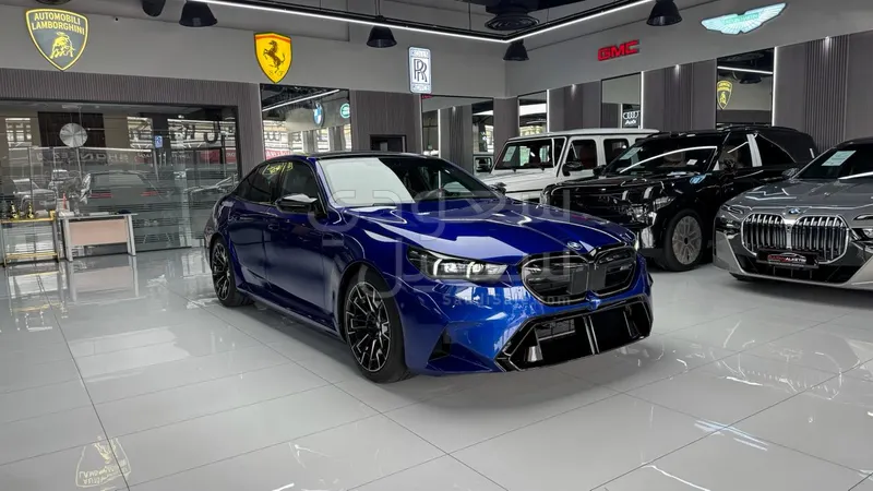 2025 بي ام دبليو الفئة ام إم 5