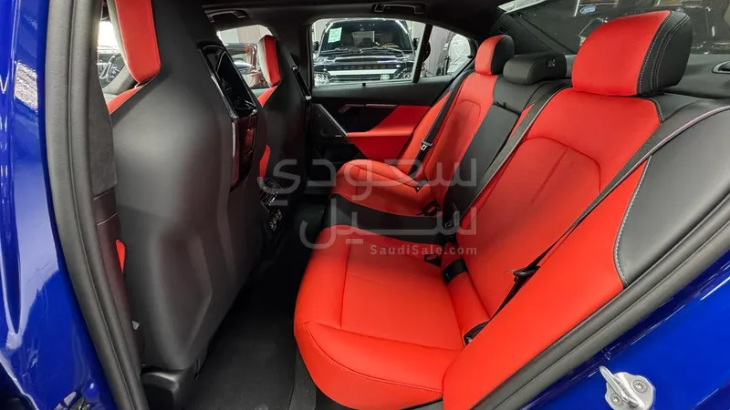 2025 بي ام دبليو الفئة ام إم 5