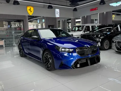 2025 بي ام دبليو الفئة ام إم 5