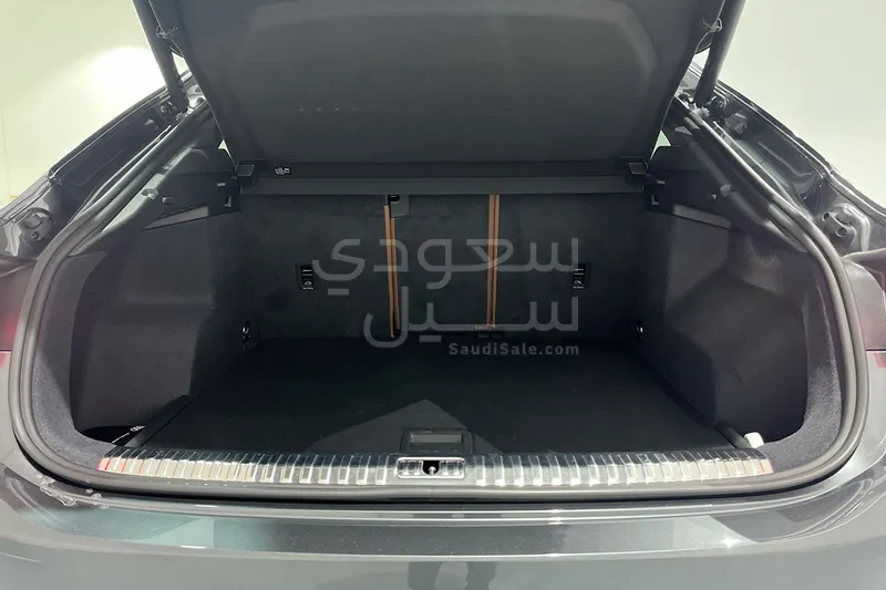 2024 اودي كيو 3 اس لاين