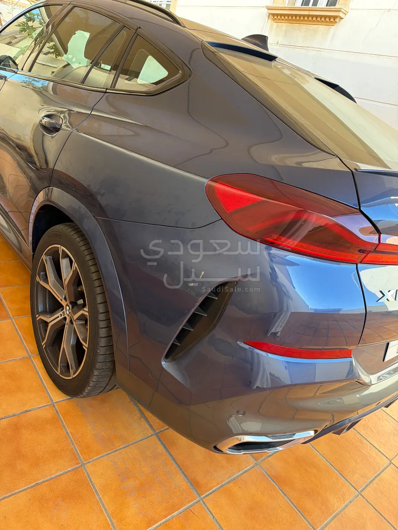 2022 بي ام دبليو الفئة اكس 6 إم كت