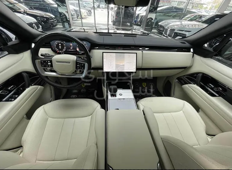 2025 لاند روفر رينج روفر اوتوبيوغرافي فرست اديشن