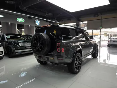 2025 لاند روفر ديفيندر اوكتا