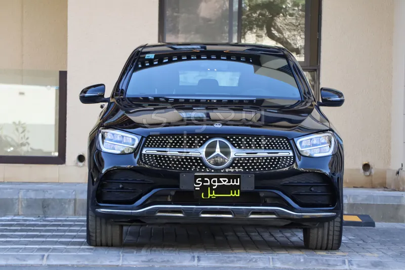 2021 مرسيدس - بنز جي إل سي 200 اي ام جي