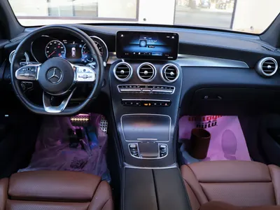 2021 مرسيدس - بنز جي إل سي 200 اي ام جي