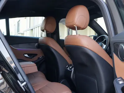 2021 مرسيدس - بنز جي إل سي 200 اي ام جي