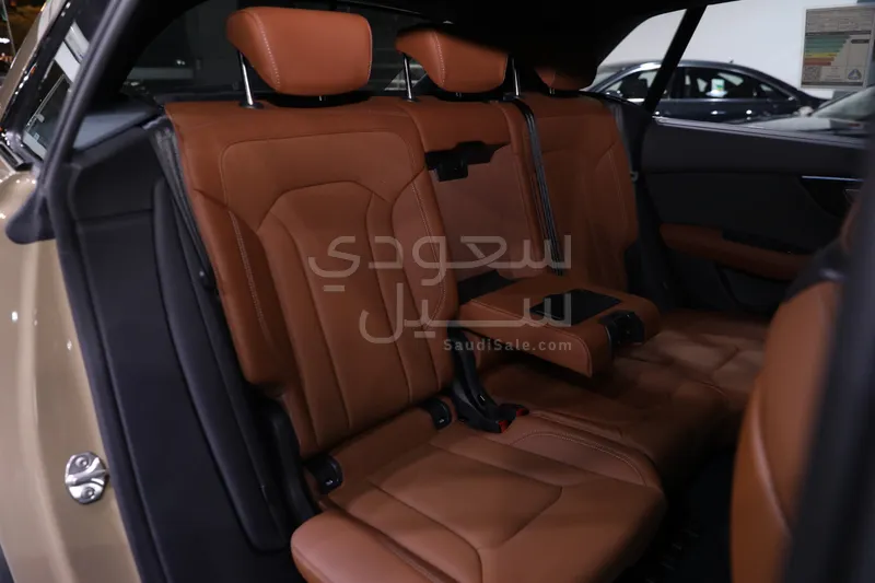 2025 اودي كيو 8