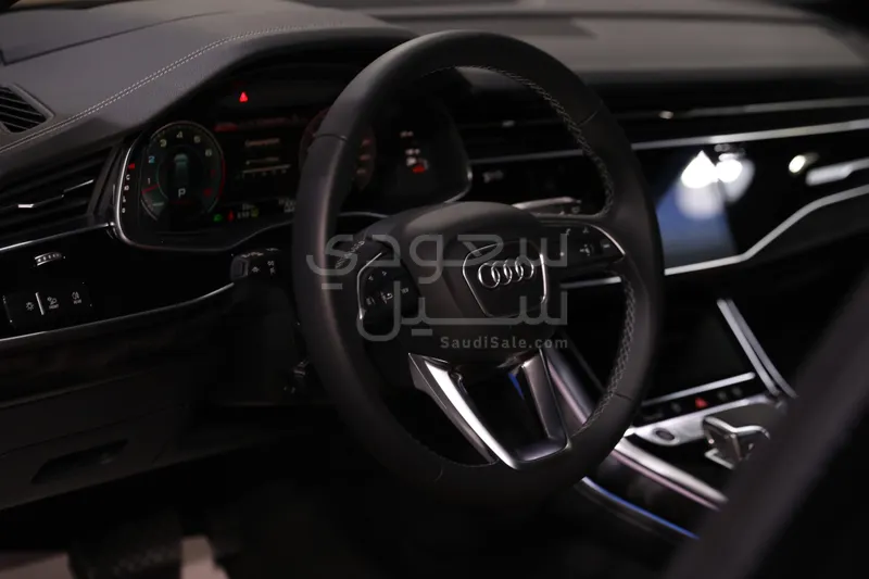 2025 اودي كيو 8