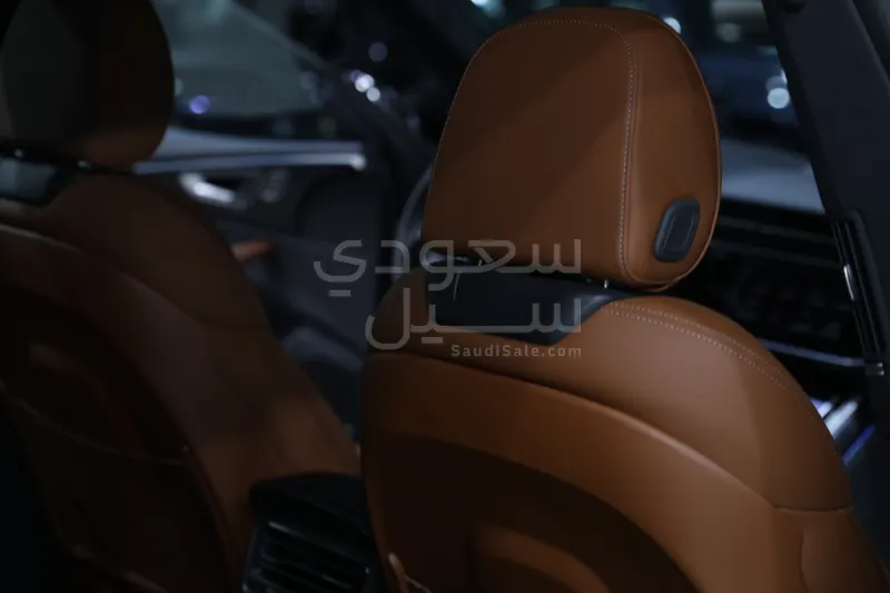 2025 اودي كيو 8