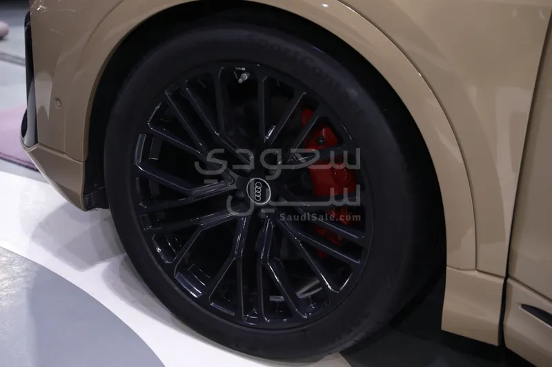 2025 اودي كيو 8