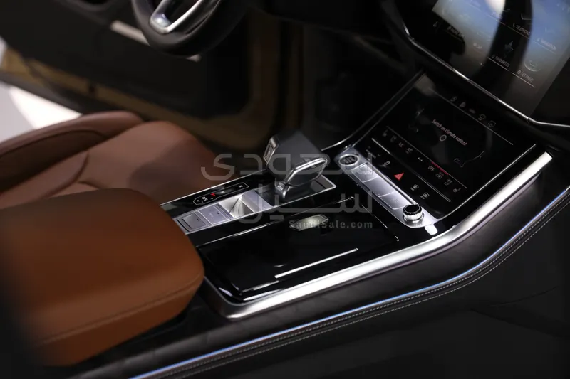 2025 اودي كيو 8