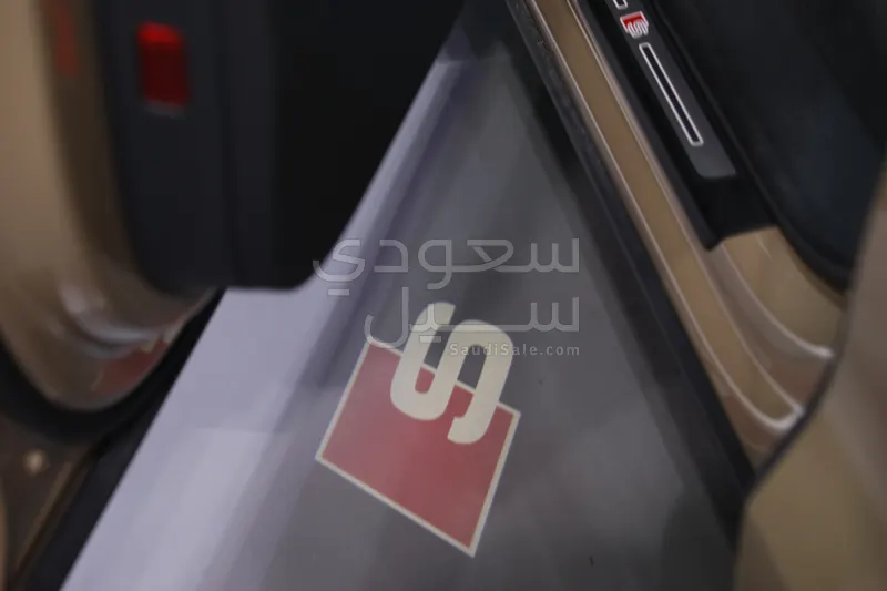 2025 اودي كيو 8