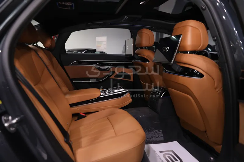 2026 اودي اي 8 ال