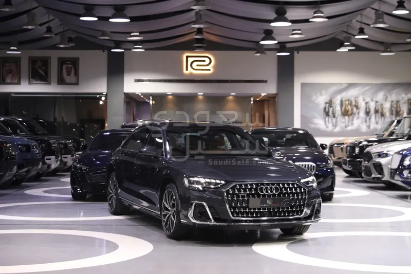 2026 اودي اي 8 ال