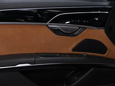 2026 اودي اي 8 ال