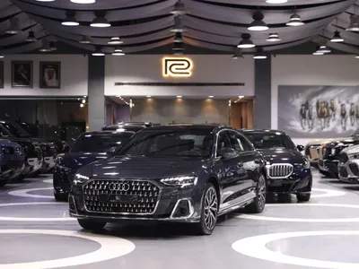 2026 اودي اي 8 ال