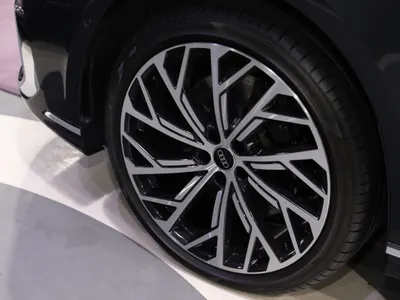 2026 اودي اي 8 ال